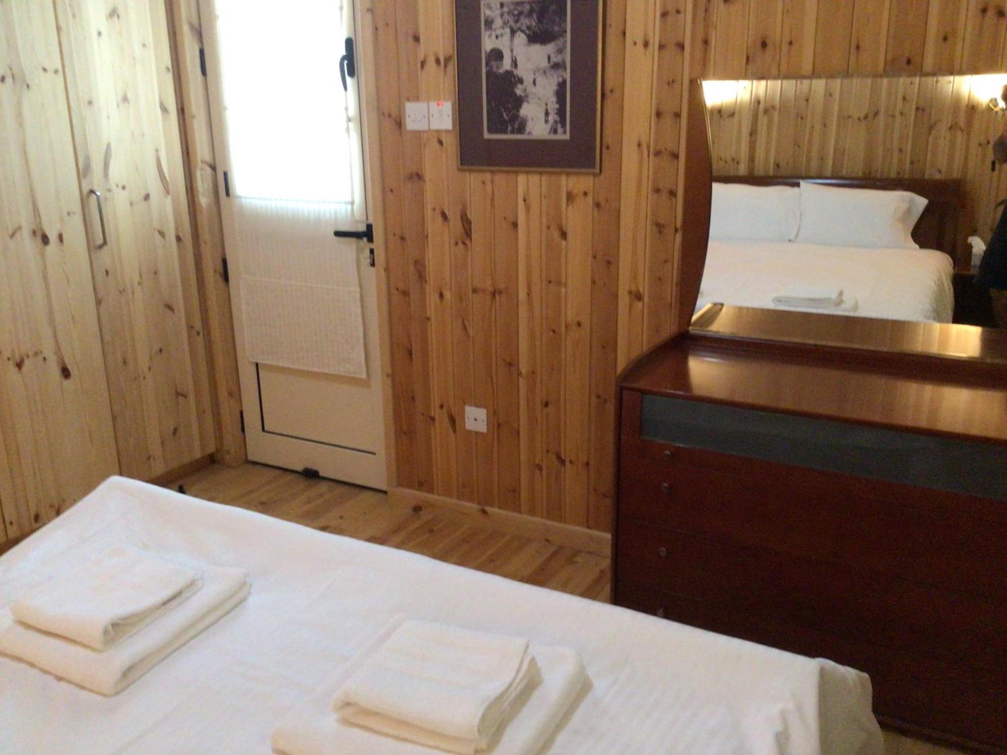Pervolaris Cottages 2 Goudhi Luaran gambar